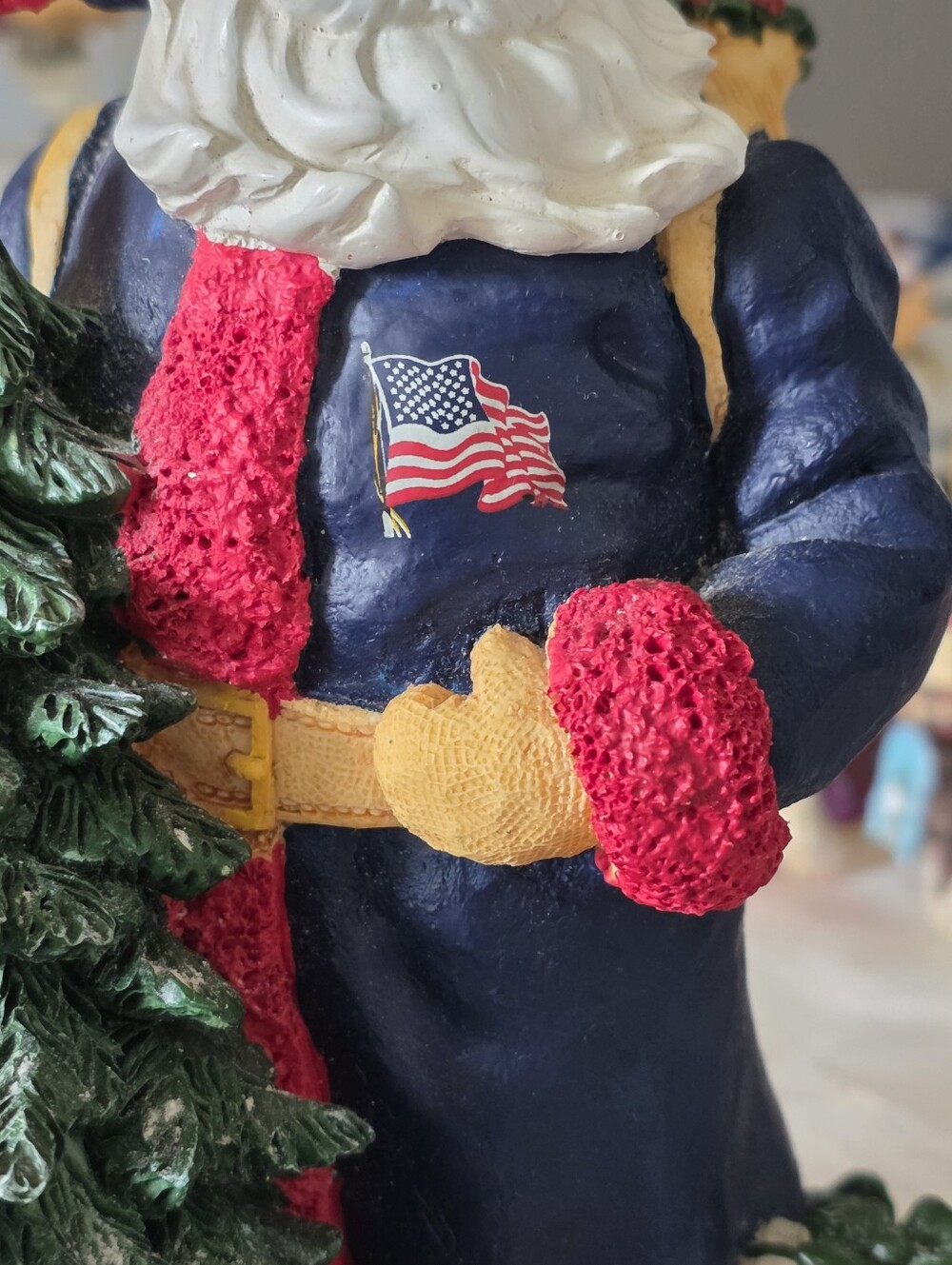 Patriotic Santa Figurine United We Stand - Picture 3 of 7